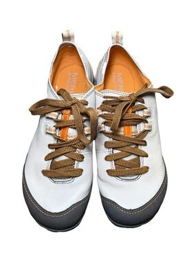 Merrell BAREFOOT MIGHTY GLOVE IVORY Sneakers Sz 6 Womens Durable Water Resistant